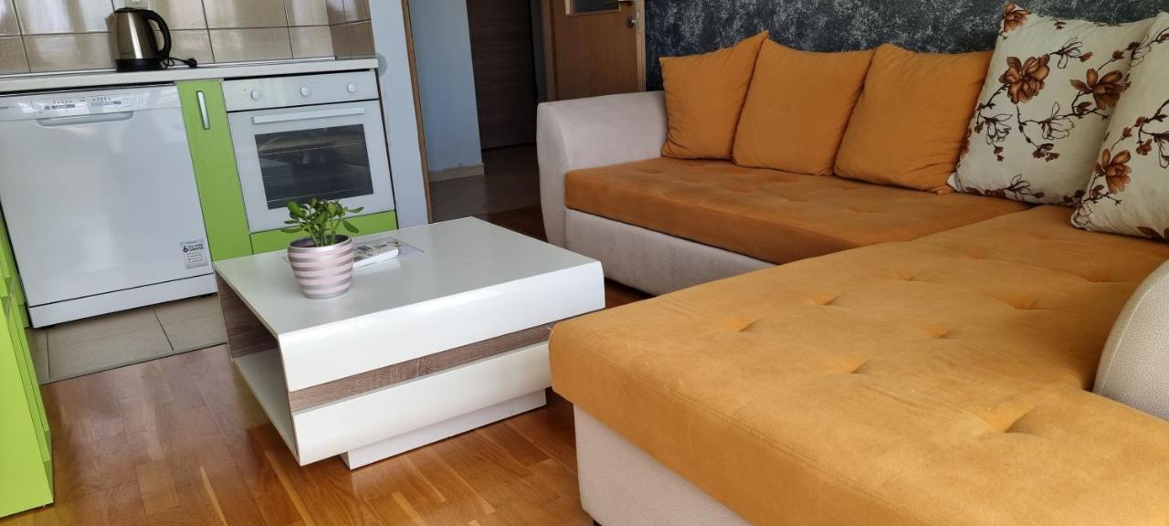 Naki Apartmani Podgorica Esterno foto
