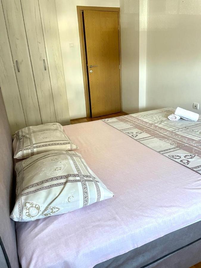 Naki Apartmani Podgorica Esterno foto